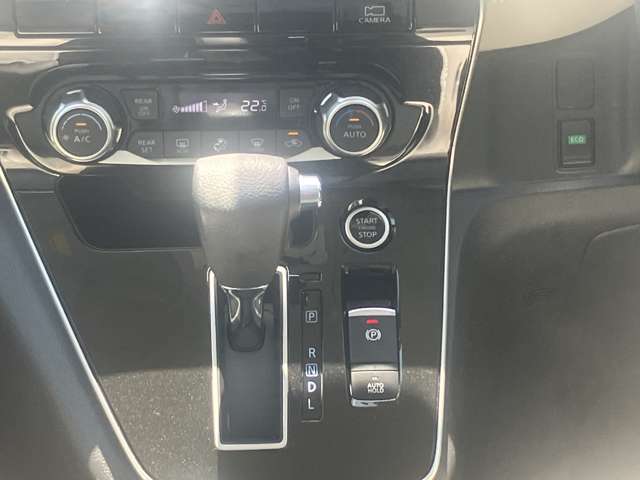 日産 セレナ ２．０ ハイウェイスター Ｖ R4年 (中国) 99
