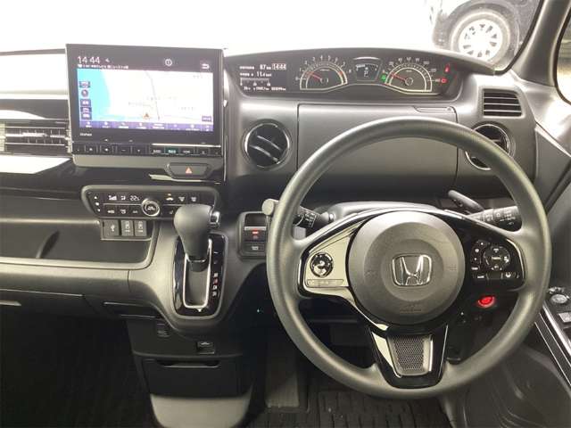 ホンダ Ｎ　ＢＯＸ カスタム ６６０ Ｌ R5年 (近畿) 99