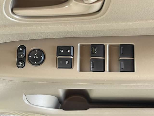 ホンダ Ｎ　ＢＯＸ ６６０ Ｇ Ｌパッケージ H24年 (近畿) 99
