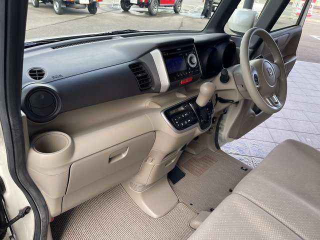 ホンダ Ｎ　ＢＯＸ ６６０ Ｇ Ｌパッケージ H24年 (近畿) 99