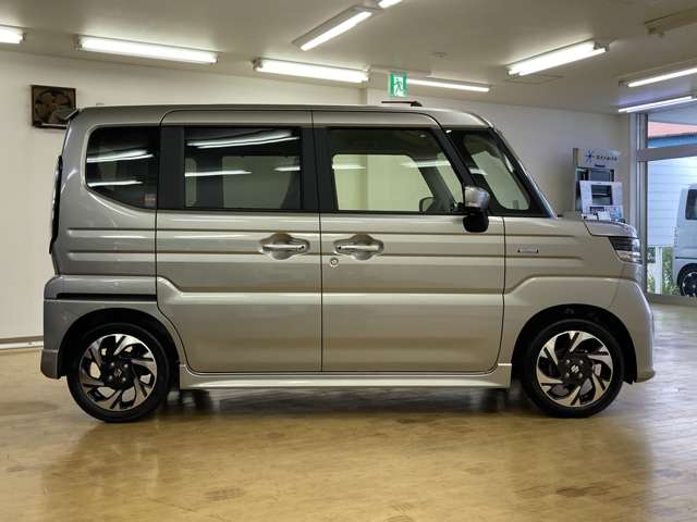 スズキ スペーシア ６６０ カスタム ハイブリッド ＸＳ R8年 (四国) 99
