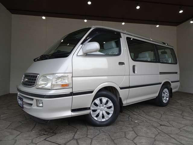 トヨタ ハイエースワゴン ２．４ スーパーカスタムＧ トリプルムーンルーフ H13年 (関東) 99