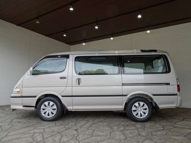 トヨタ ハイエースワゴン ２．４ スーパーカスタムＧ トリプルムーンルーフ H13年 (関東) 99