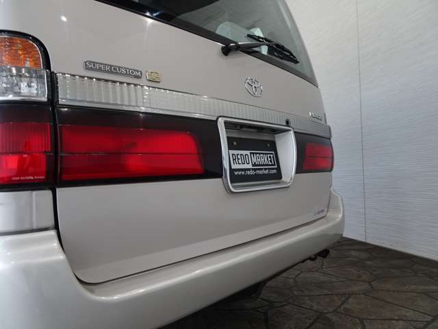 トヨタ ハイエースワゴン ２．４ スーパーカスタムＧ トリプルムーンルーフ H13年 (関東) 99