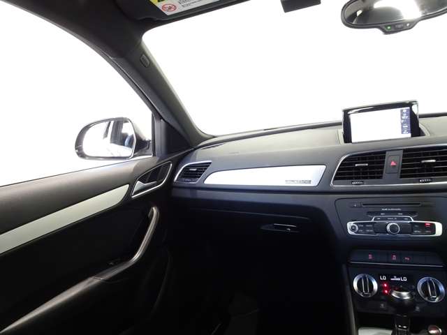 アウディ Ｑ３ ２．０ ＴＦＳＩ クワトロ ２１１ＰＳ Ｓラインパッケージ ４ＷＤ H24年 (関東) 99
