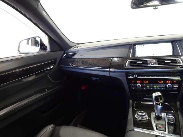 ＢＭＷ ７シリーズ アクティブハイブリッド ７Ｌ Ｍスポーツパッケージ H26年 (関東) 99