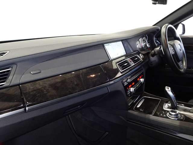 ＢＭＷ ７シリーズ アクティブハイブリッド ７Ｌ Ｍスポーツパッケージ H26年 (関東) 99