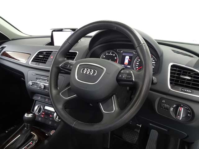 アウディ Ｑ３ ２．０ ＴＦＳＩ クワトロ ２１１ＰＳ ４ＷＤ H25年 (関東) 99