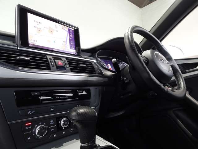 アウディ Ａ６　アバント ２．８ ＦＳＩ クワトロ Ｓラインパッケージ ４ＷＤ H25年 (関東) 99