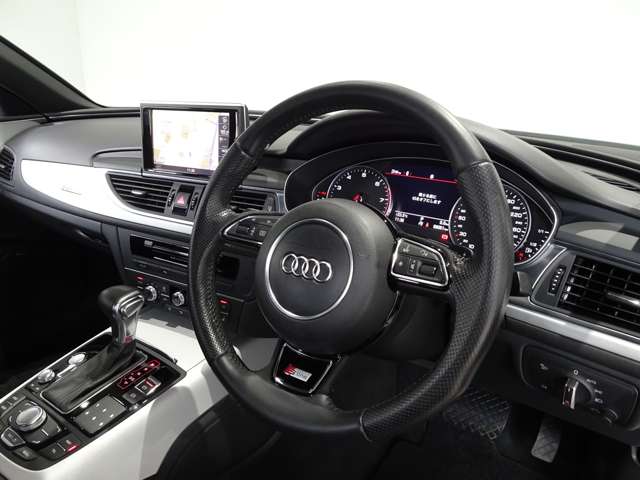 アウディ Ａ６　アバント ２．８ ＦＳＩ クワトロ Ｓラインパッケージ ４ＷＤ H25年 (関東) 99