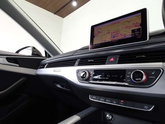 アウディ Ａ５　スポーツバック ２．０ ＴＦＳＩ クワトロ スポーツ ４ＷＤ H29年 (関東) 99