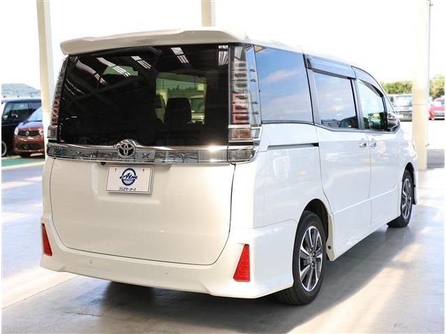 トヨタ ヴォクシー ２．０ ＺＳ 煌ＩＩＩ R3年 (東海) 99