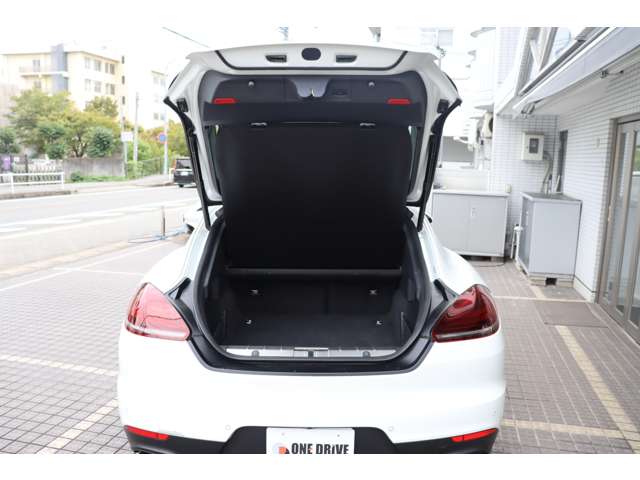 ポルシェ パナメーラ ＧＴＳ ＰＤＫ ４ＷＤ H26年 (東海) 99