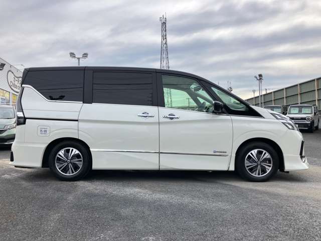 日産 セレナ １．２ Ｅ－ＰＯＷＥＲ ハイウェイスター Ｖ R4年 (関東) 99