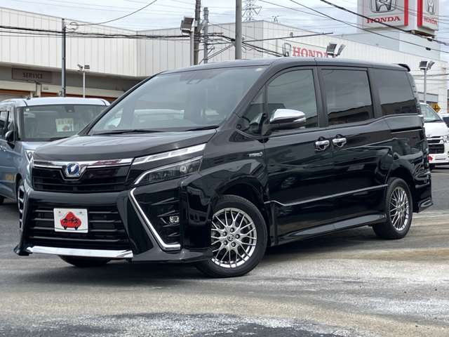 トヨタ ヴォクシー １．８ ハイブリッド ＺＳ 煌ＩＩ R1年 (関東) 99