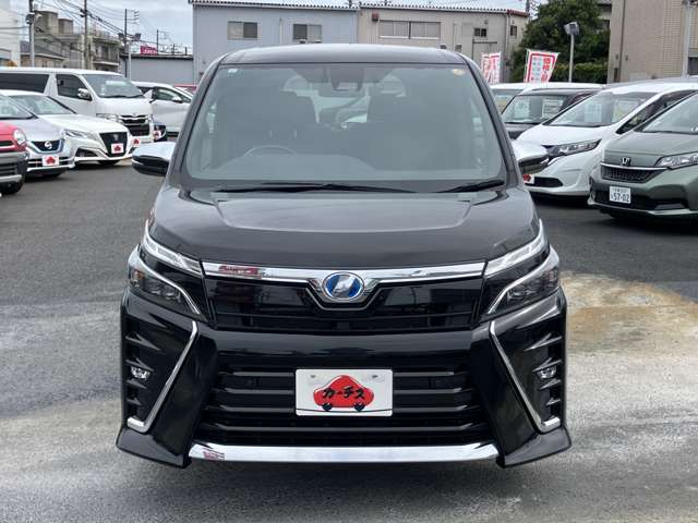 トヨタ ヴォクシー １．８ ハイブリッド ＺＳ 煌ＩＩ R1年 (関東) 99