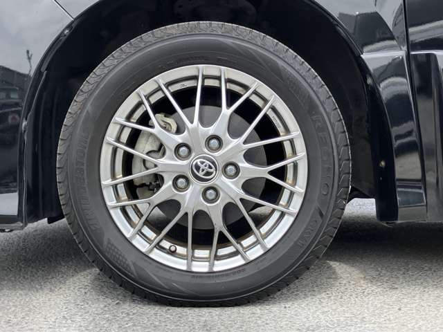 トヨタ ヴォクシー １．８ ハイブリッド ＺＳ 煌ＩＩ R1年 (関東) 99
