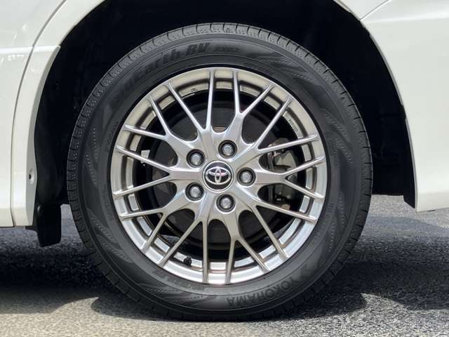トヨタ ヴォクシー １．８ ハイブリッド ＺＳ 煌ＩＩ R1年 (関東) 99