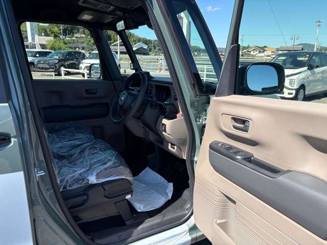 ホンダ Ｎ　ＢＯＸ ジョイ ６６０ ２トーン R8年 (中国) 99