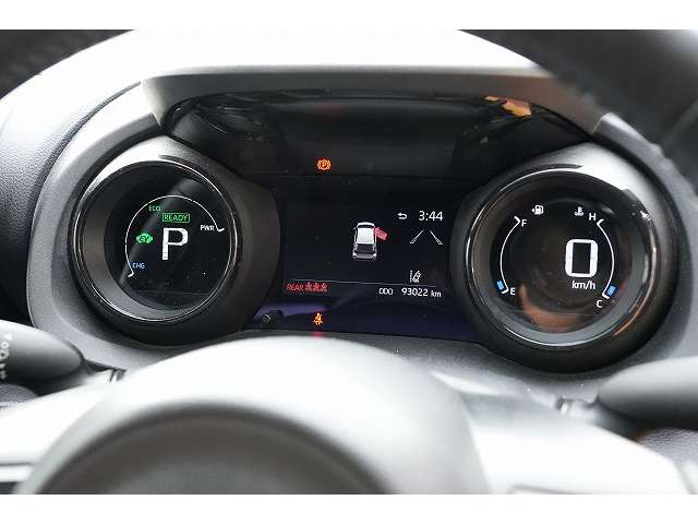 トヨタ ヤリス １．５ ハイブリッド Ｚ R2年 (関東) 99