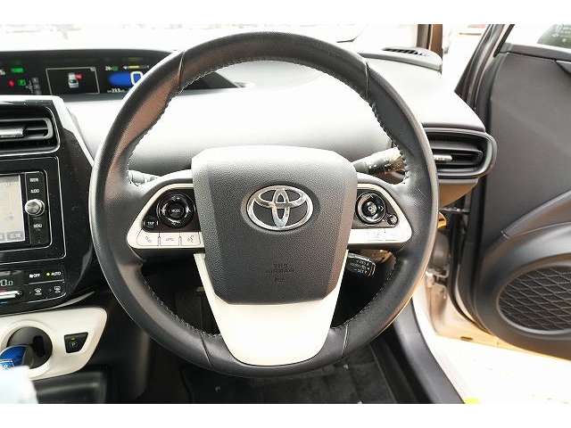 トヨタ プリウス １．８ Ｓ セーフティ プラス H30年 (関東) 99