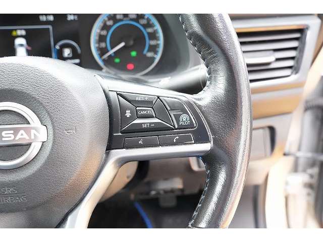 日産 リーフ Ｘ　Ｖセレクション R4年 (関東) 99