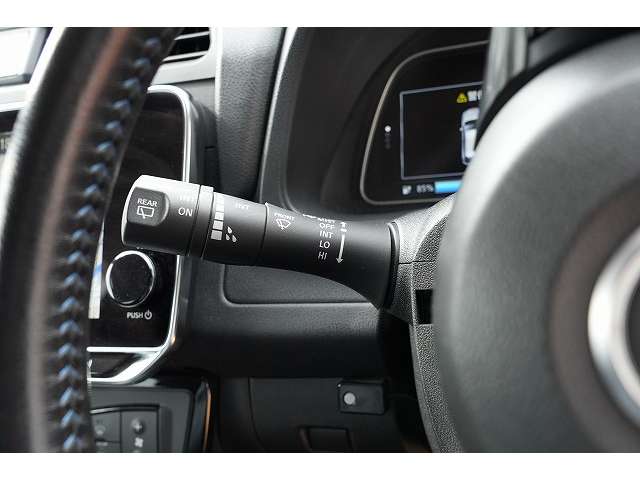 日産 リーフ Ｘ　Ｖセレクション R4年 (関東) 99