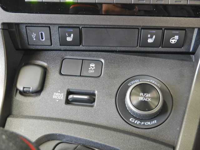 トヨタ ＧＲヤリス １．６ ＲＺ ハイ パフォーマンス ＧＲ－ＤＡＴ ４ＷＤ R7年 (九州・沖縄) 99