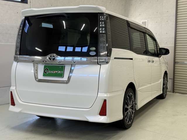 トヨタ ヴォクシー ２．０ ＺＳ 煌ＩＩ H28年 (東北) 99