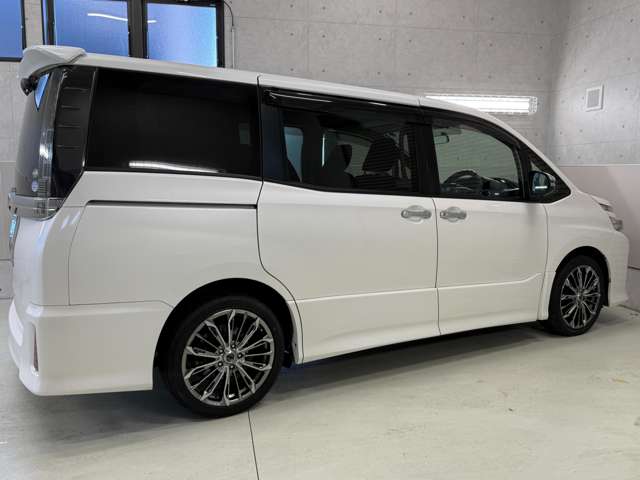 トヨタ ヴォクシー ２．０ ＺＳ 煌ＩＩ H28年 (東北) 99