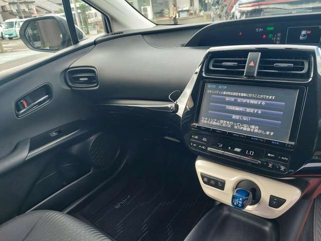 トヨタ プリウス １．８ Ｓ H28年 (近畿) 99