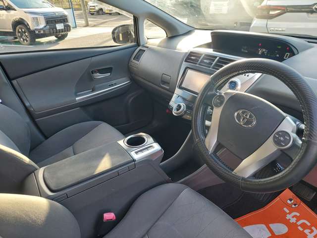 トヨタ プリウスΑ １．８ Ｓ H24年 (近畿) 99