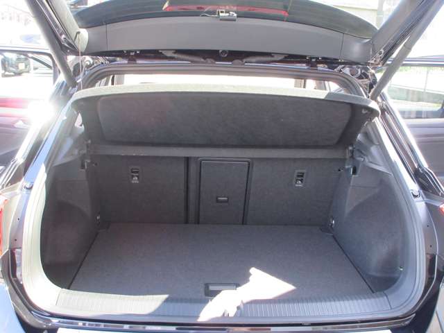 フォルクスワーゲン Ｔ－ＲＯＣ ＴＤＩ Ｒライン ディーゼルターボ R5年 (近畿) 99