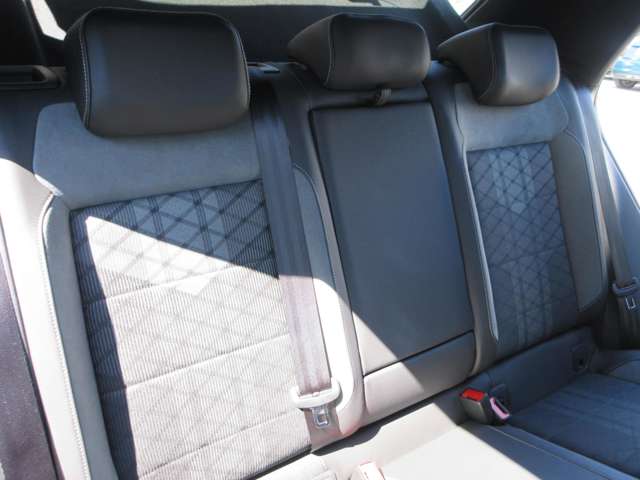 フォルクスワーゲン Ｔ－ＲＯＣ ＴＤＩ Ｒライン ディーゼルターボ R5年 (近畿) 99