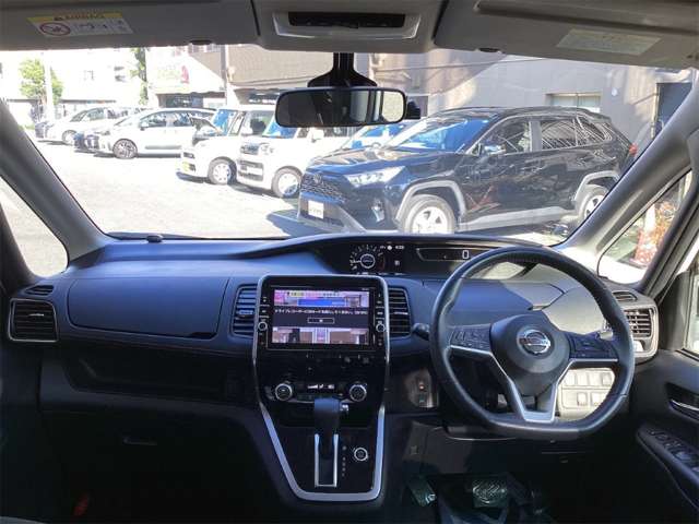 日産 セレナ ２．０ ハイウェイスター ＶセレクションＩＩ R1年 (近畿) 99