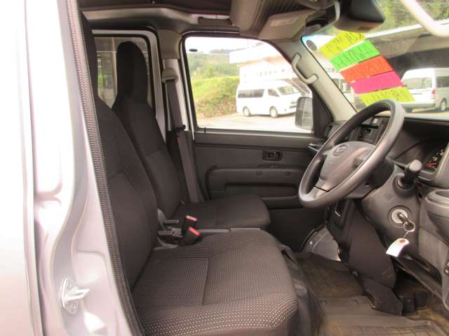 ダイハツ ハイゼットカーゴ ６６０ デラックス ＳＡＩＩＩ ハイルーフ ４ＷＤ R2年 (東海) 99