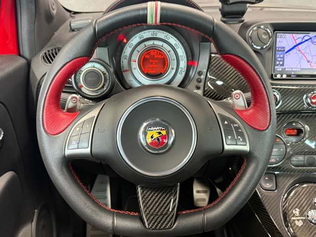 アバルト ６９５トリブートフェラーリ １．４ H24年 (東海) 99