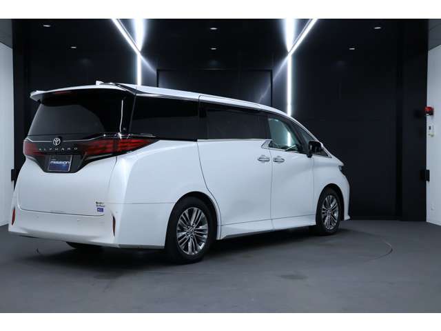 トヨタ アルファード　ハイブリッド ハイブリッド ２．５ Ｚ Ｅ－ＦＯＵＲ ４ＷＤ R6年 (北海道) 99