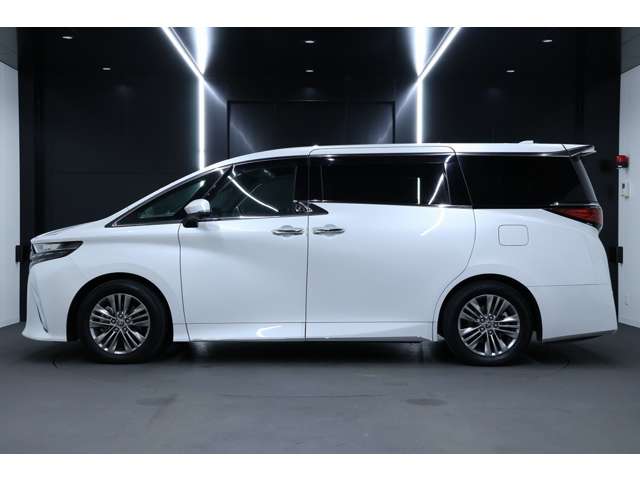 トヨタ アルファード　ハイブリッド ハイブリッド ２．５ Ｚ Ｅ－ＦＯＵＲ ４ＷＤ R6年 (北海道) 99