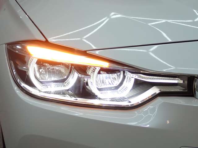 ＢＭＷ ３シリーズ ３２０ｉ　ラグジュアリー H29年 (九州・沖縄) 99