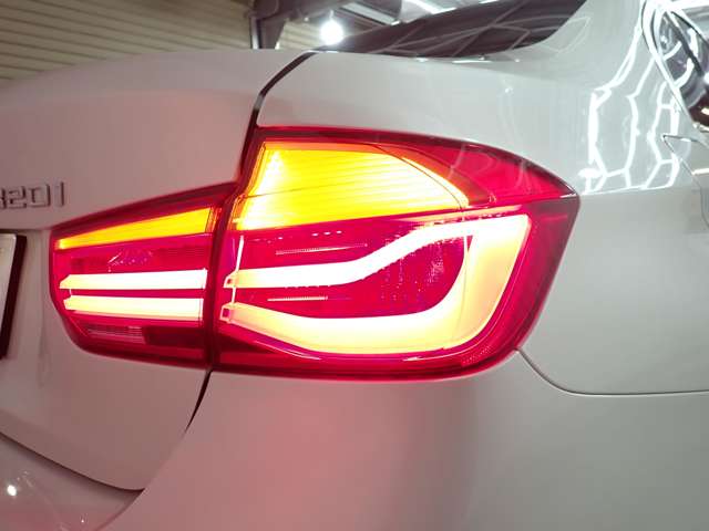 ＢＭＷ ３シリーズ ３２０ｉ　ラグジュアリー H29年 (九州・沖縄) 99