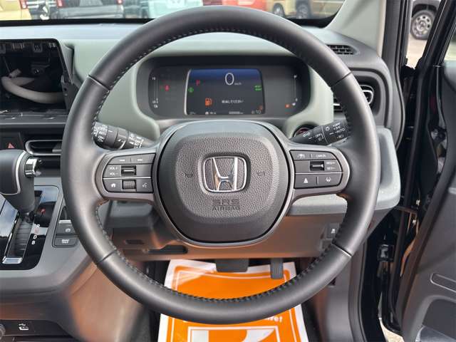ホンダ フリード　ハイブリッド １．５ Ｅ：ＨＥＶ クロスター R8年 () 99
