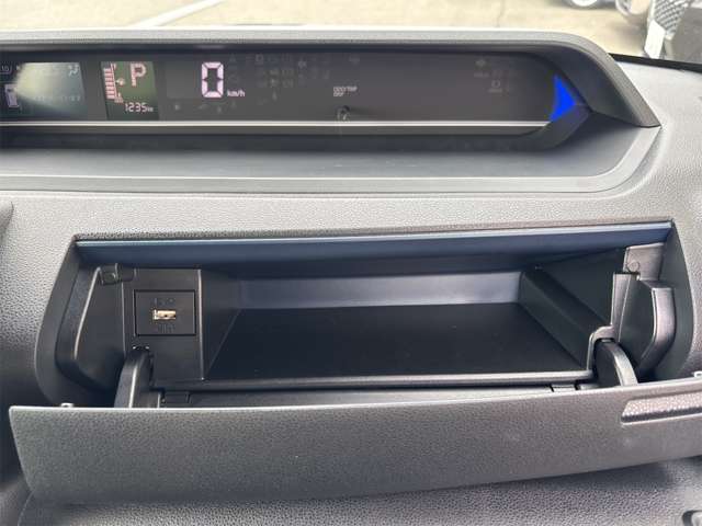 ダイハツ タント ６６０ カスタム ＲＳ R7年 () 99