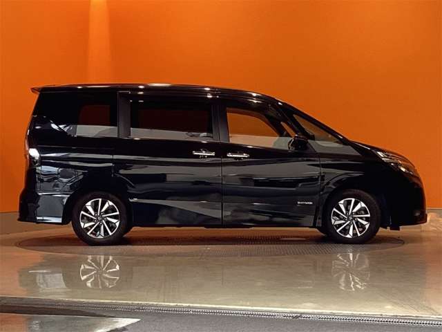 日産 セレナ ２．０ ハイウェイスター Ｖ R1年 (近畿) 99