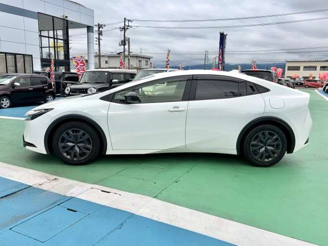 トヨタ プリウス １．８ Ｘ R5年 (甲信越・北陸) 99