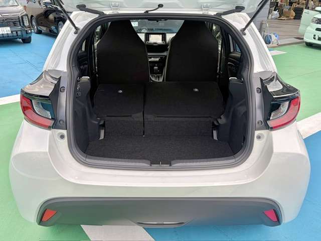トヨタ ヤリス １．５ ハイブリッド Ｘ R5年 (甲信越・北陸) 99