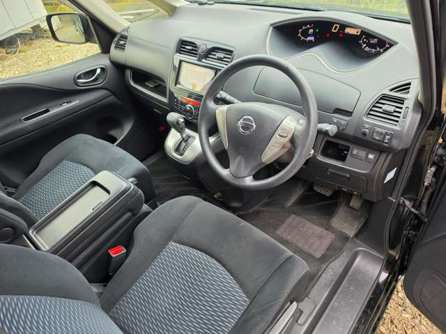 日産 セレナ ２．０ ２０Ｘ Ｓ－ＨＹＢＲＩＤ H25年 (関東) 99