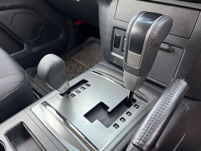 三菱 パジェロ ３．２ ショート ＶＲ－ＩＩ ディーゼルターボ ４ＷＤ H28年 (東北) 99