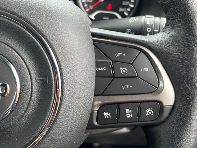 ジープ レネゲード リミテッド R4年 (東北) 99