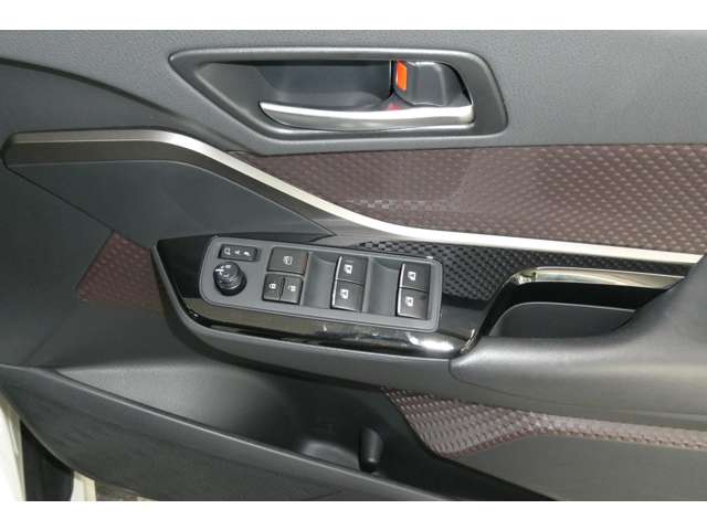 トヨタ Ｃ−ＨＲ １．２ Ｇ－Ｔ ４ＷＤ H29年 (東北) 99
